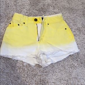 Hugh rise yellow tie dye shorts